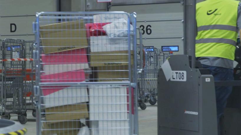 Leonardo parcel sorting system for BPOST national sorting centre in Brussels